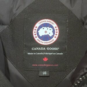 CANADA GOOSE CHILLIWAC BOMBER HERITAGE RETAIL $1575 worn once! Men’s Large.